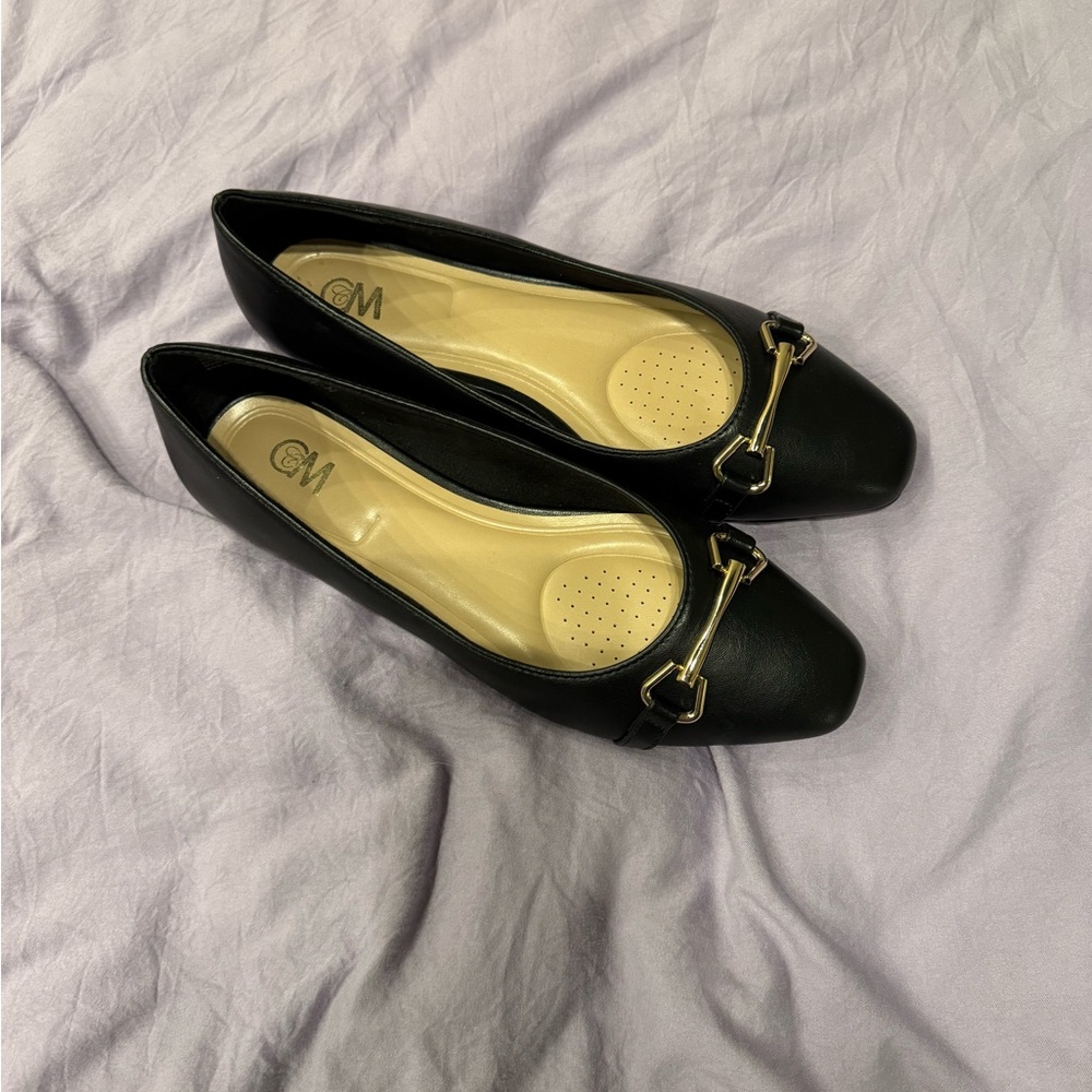 Women’s dress shoes